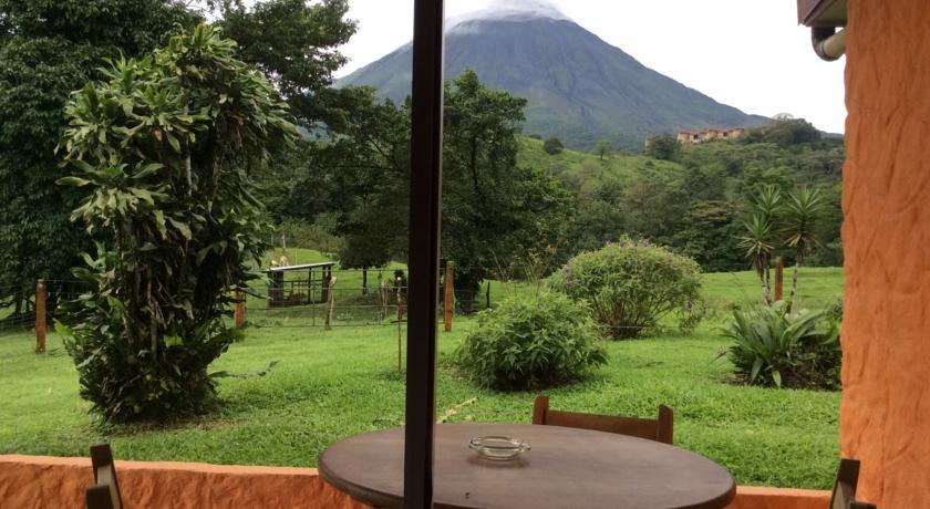 فندق La Fortunaفي  Cabinas Los Guayabos المظهر الخارجي الصورة
