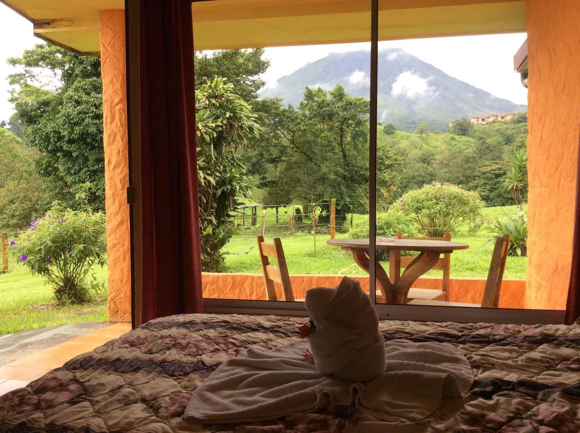 فندق La Fortunaفي  Cabinas Los Guayabos المظهر الخارجي الصورة