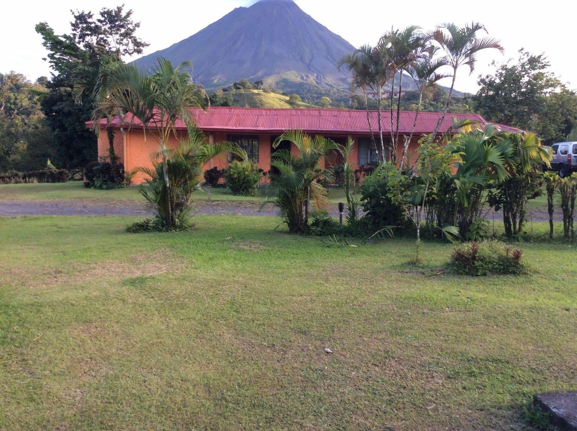 فندق La Fortunaفي  Cabinas Los Guayabos المظهر الخارجي الصورة