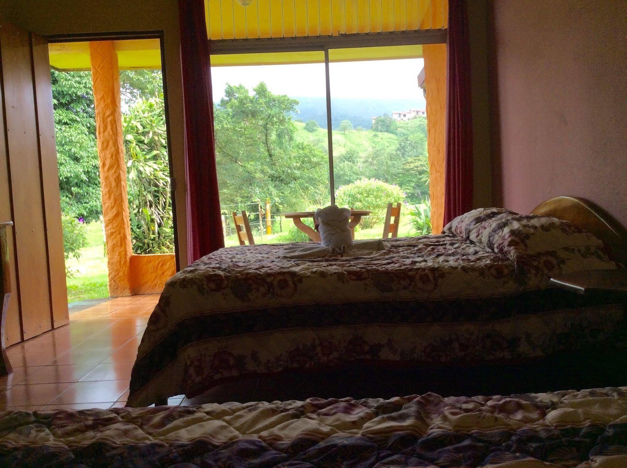 فندق La Fortunaفي  Cabinas Los Guayabos المظهر الخارجي الصورة